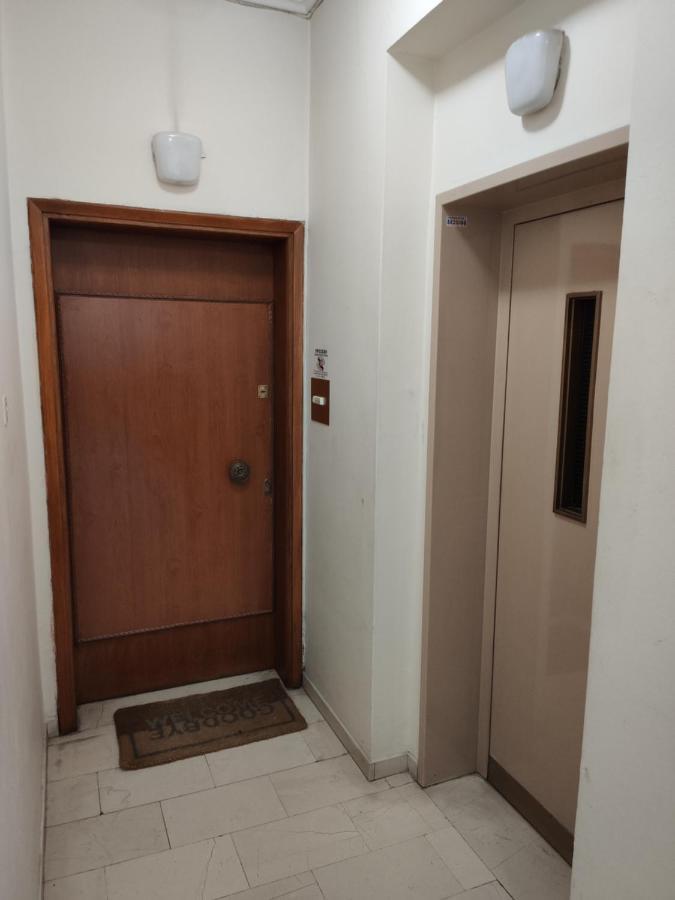 Eleni'S Home In Athens-Room Rental Ngoại thất bức ảnh